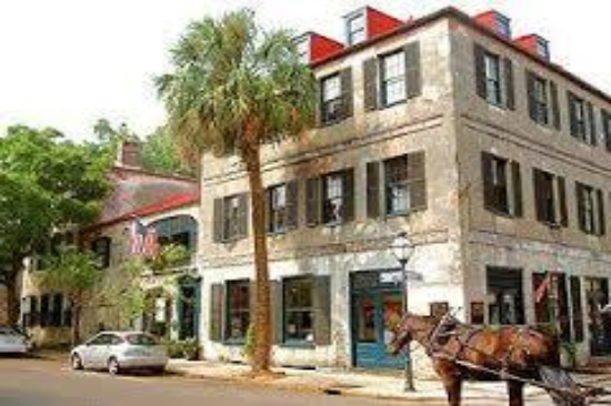 A Guide To The Best Bed And Breakfasts In Charleston SC (2024)